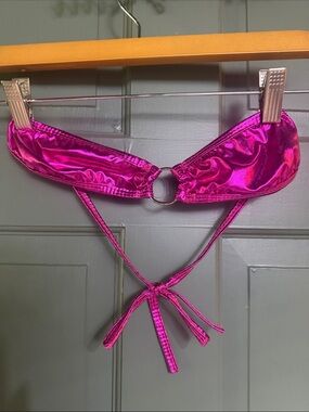 Metal Ring Hot micro Pink Bikini Top